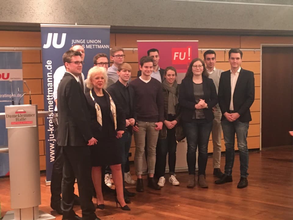 Dialog Politik und Wirtschaft