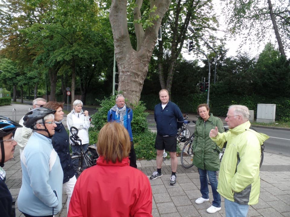 CDU on Tour: Mit dem Fahrrad zum Tempel